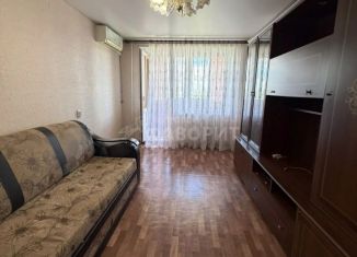 Продаю двухкомнатную квартиру, 49.8 м2, Орск, улица Маршала Жукова, 7