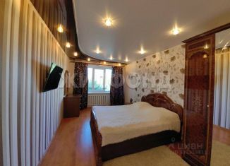 Продается 4-комнатная квартира, 99 м2, Барнаул, улица Матросова, 10
