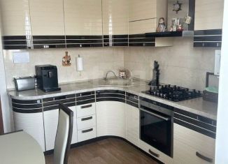 Трехкомнатная квартира на продажу, 66.1 м2, Брянская область, проспект Станке Димитрова, 55В