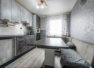 Продается 2-комнатная квартира, 65 м2, Ленинградская область, Школьная улица, 9