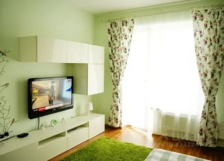 Сдается 1-комнатная квартира, 33 м2, Таганрог, улица Адмирала Крюйса, 23/2