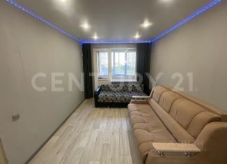 Двухкомнатная квартира на продажу, 57 м2, Пикалёво, 3-й микрорайон, 2