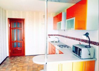 Продам 2-ком. квартиру, 62.5 м2, Волгоград, улица Маршала Ерёменко, 44
