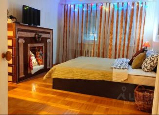 Аренда трехкомнатной квартиры, 80 м2, Ярославль, улица Собинова, 18к2