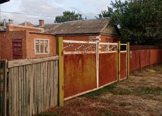 Продам дом, 50.2 м2, поселок Зимовники, улица Дружбы, 104А
