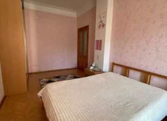 Сдаю 3-комнатную квартиру, 60 м2, Омск, улица Герцена, 46