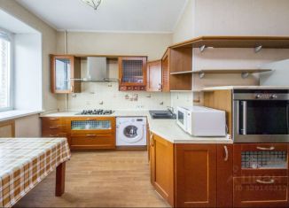 Продаю трехкомнатную квартиру, 85.1 м2, Омская область, улица Яковлева, 9