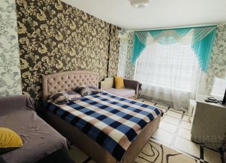 Продажа 1-ком. квартиры, 38 м2, Таганрог, улица Адмирала Крюйса, 23/2