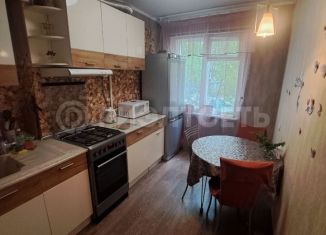 Продам 2-комнатную квартиру, 43 м2, Мурманск, проезд Михаила Бабикова, 5