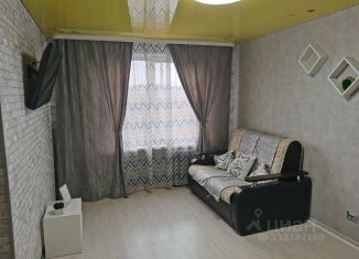 Сдаю в аренду 1-комнатную квартиру, 30 м2, Североморск, улица Сивко, 9