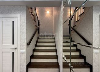 Продажа 3-ком. квартиры, 115 м2, Чувашия, улица Пирогова, 2