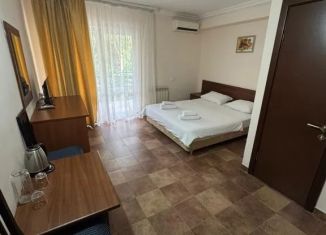 Сдача в аренду комнаты, 15 м2, Сочи, улица Карла Маркса, 2А