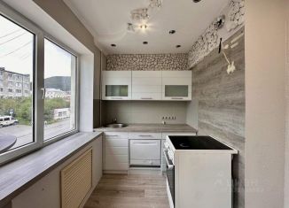 Продажа 2-комнатной квартиры, 45.1 м2, Магадан, проспект Карла Маркса, 13