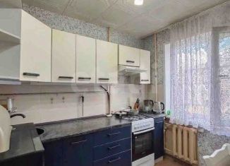 Продам 2-комнатную квартиру, 46.4 м2, Псков, улица Труда, 24