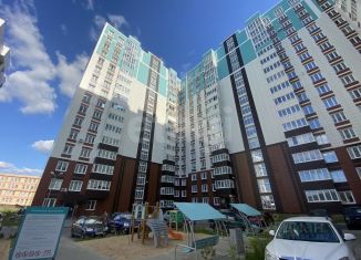 Продаю 2-ком. квартиру, 57 м2, Смоленск, улица Александра Степанова, 14