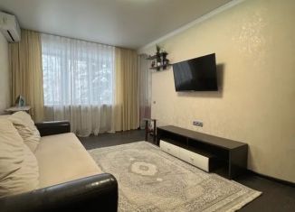 Аренда 1-ком. квартиры, 37 м2, Бавлы, улица Ленина, 18