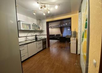 Продажа трехкомнатной квартиры, 110 м2, Старый Оскол, микрорайон Космос, 2